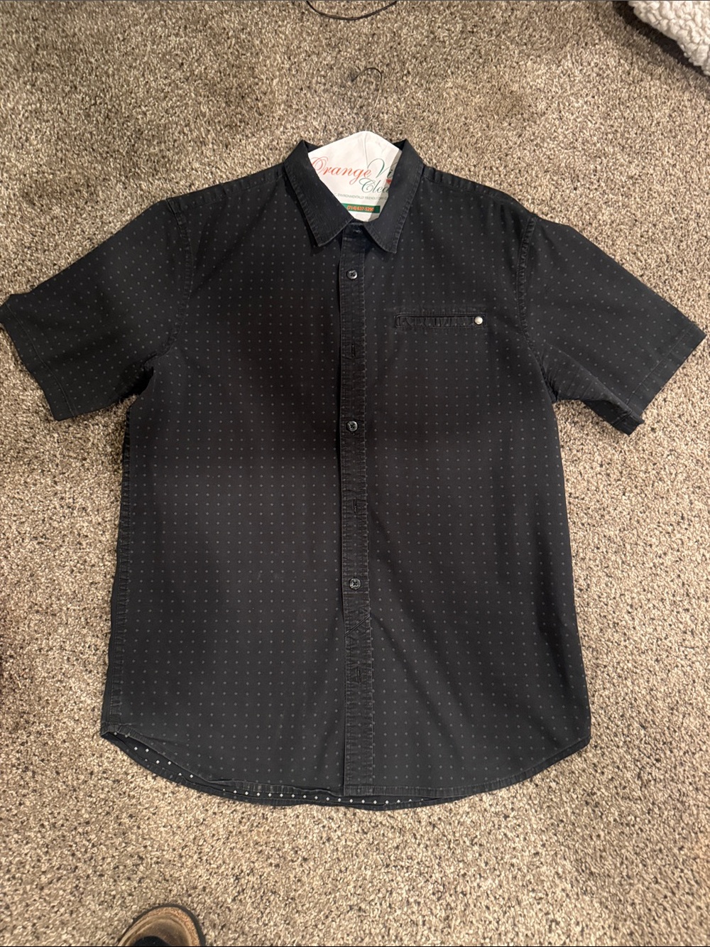Men's Black Short-Sleeve Button-Up Shirt